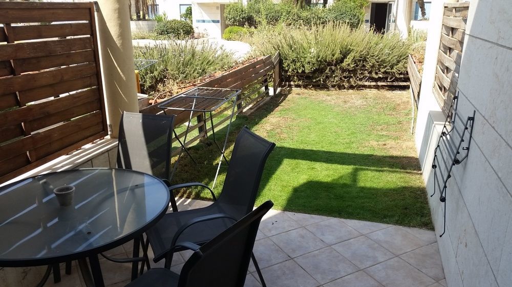 Michelle Suites Herzelia Pituach Экстерьер фото